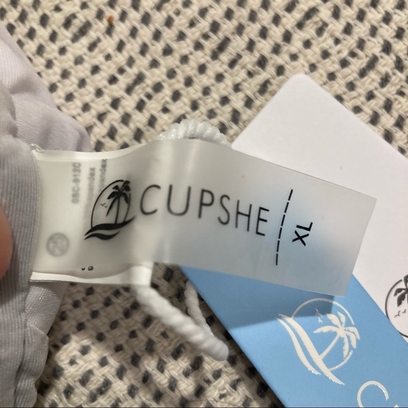 CUPSHE Sz L One piece color block peach /salmon black white tank suit NEW - Picture 4 of 8